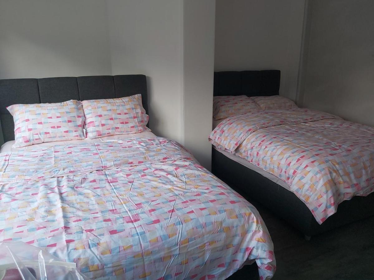 Sint-Pieters Station Rooms Gent Bagian luar foto