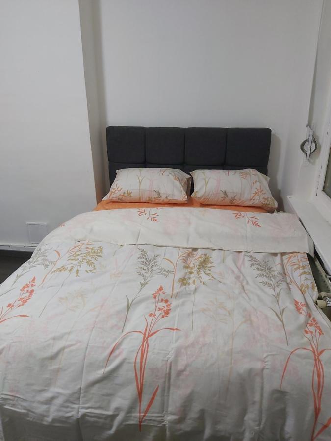 Sint-Pieters Station Rooms Gent Bagian luar foto